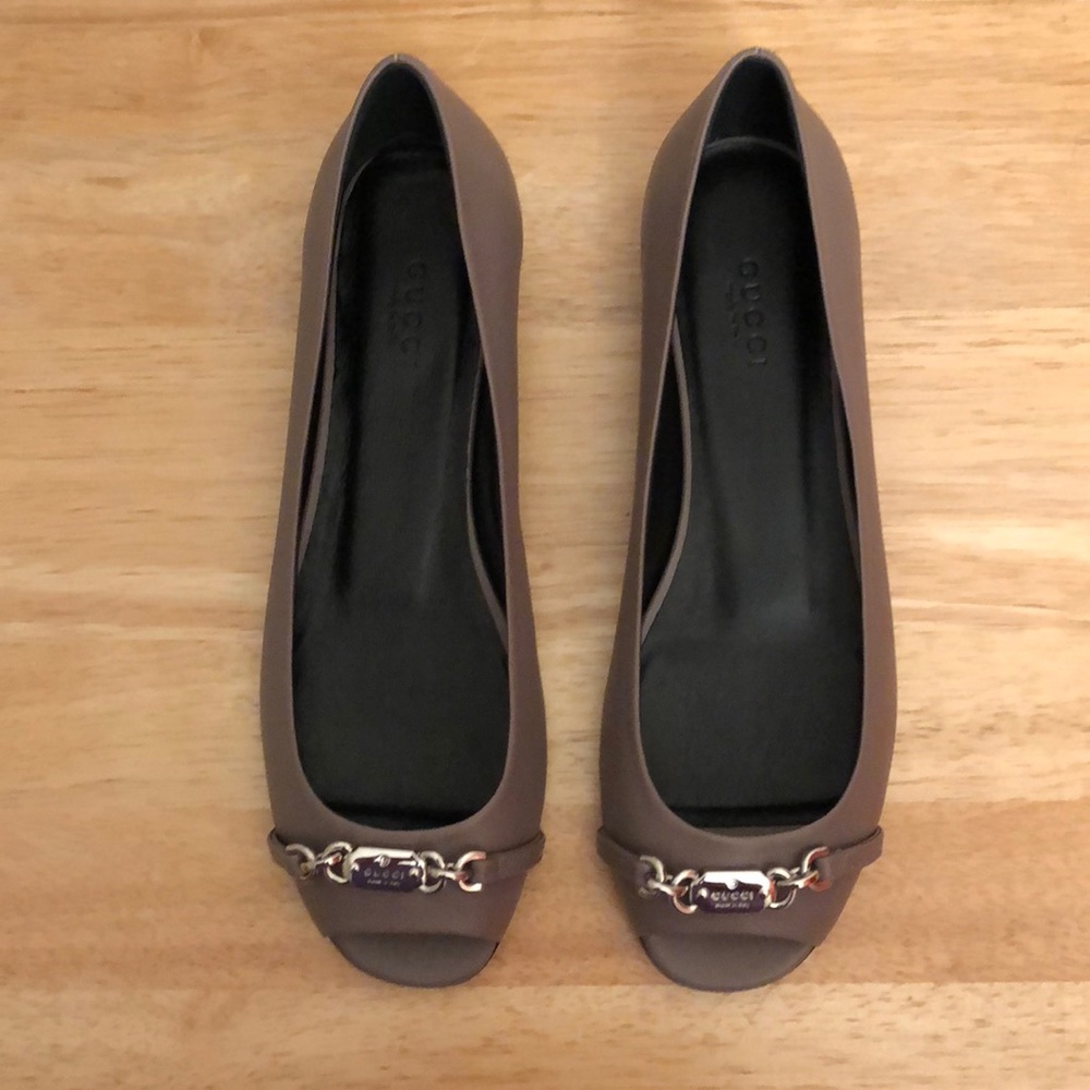 Gucci flats